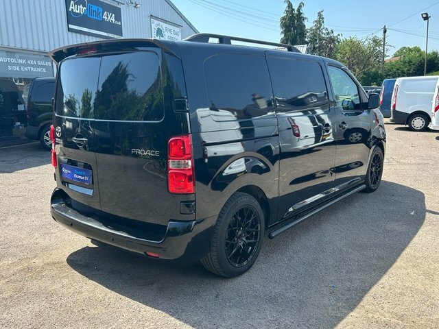 Toyota PROACE 1.5D Active Medium Panel Black #5