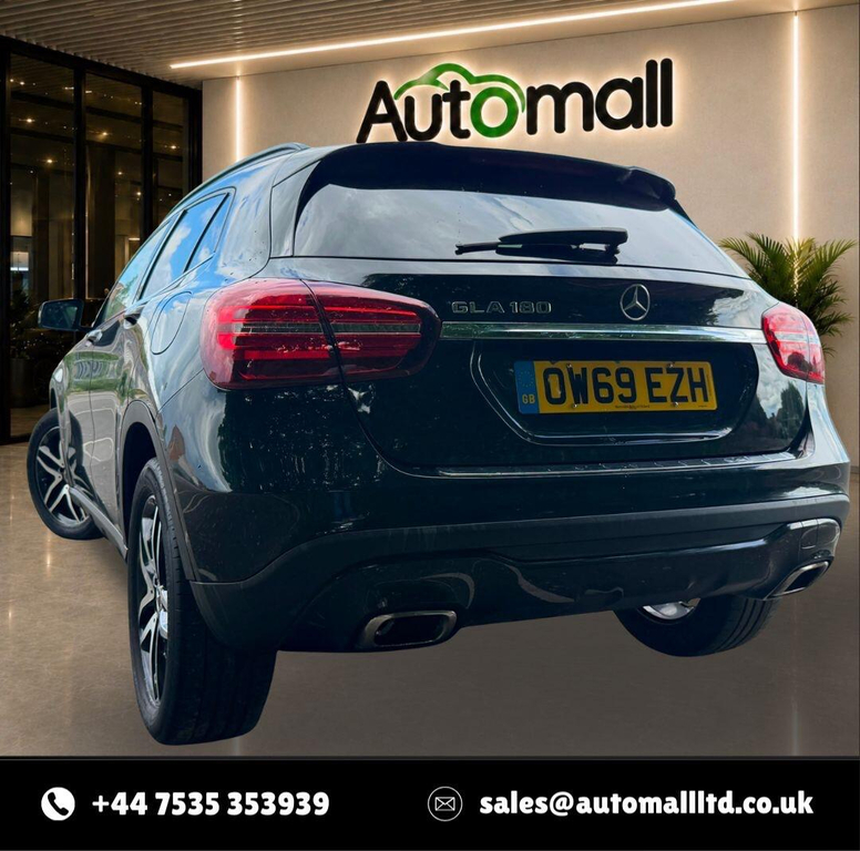 Mercedes-Benz GLA Class Amg Line Grey #13
