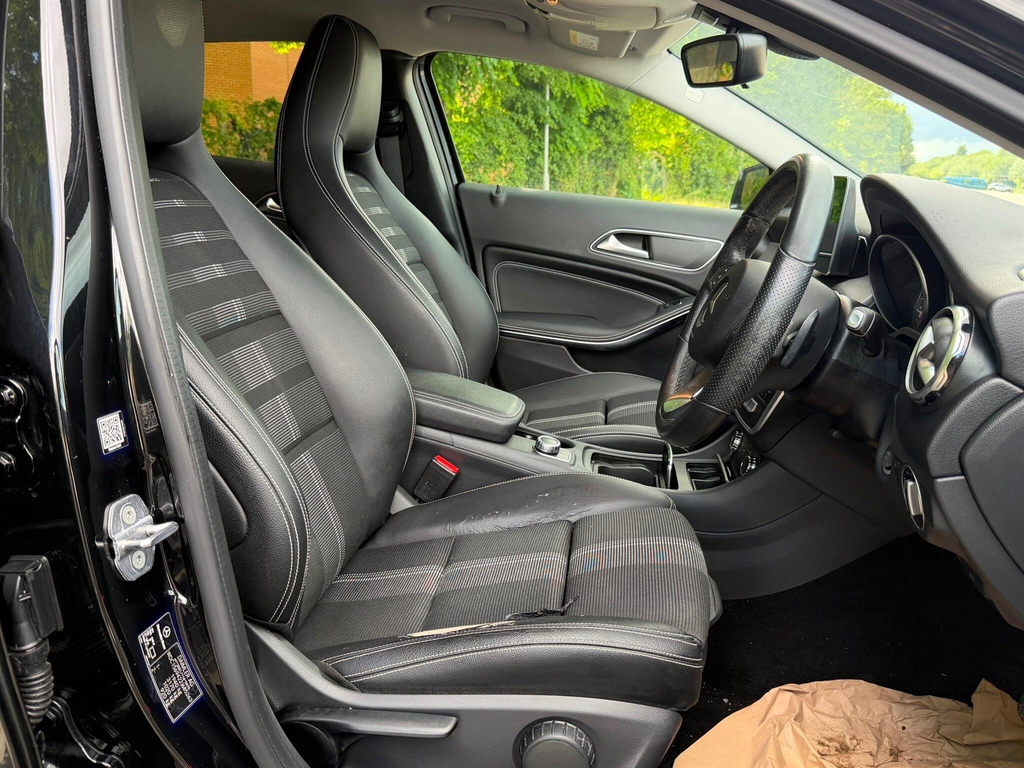 Mercedes-Benz GLA Class Amg Line Grey #23