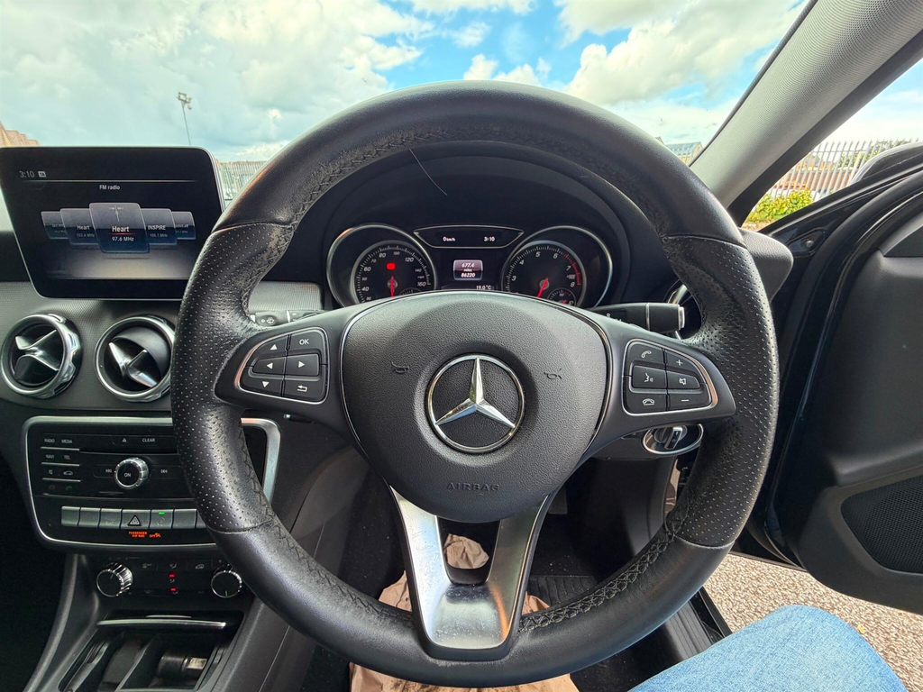 Mercedes-Benz GLA Class Amg Line Grey #62