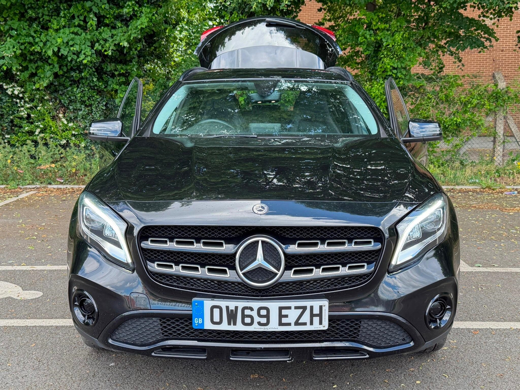 Mercedes-Benz GLA Class Amg Line Grey #10