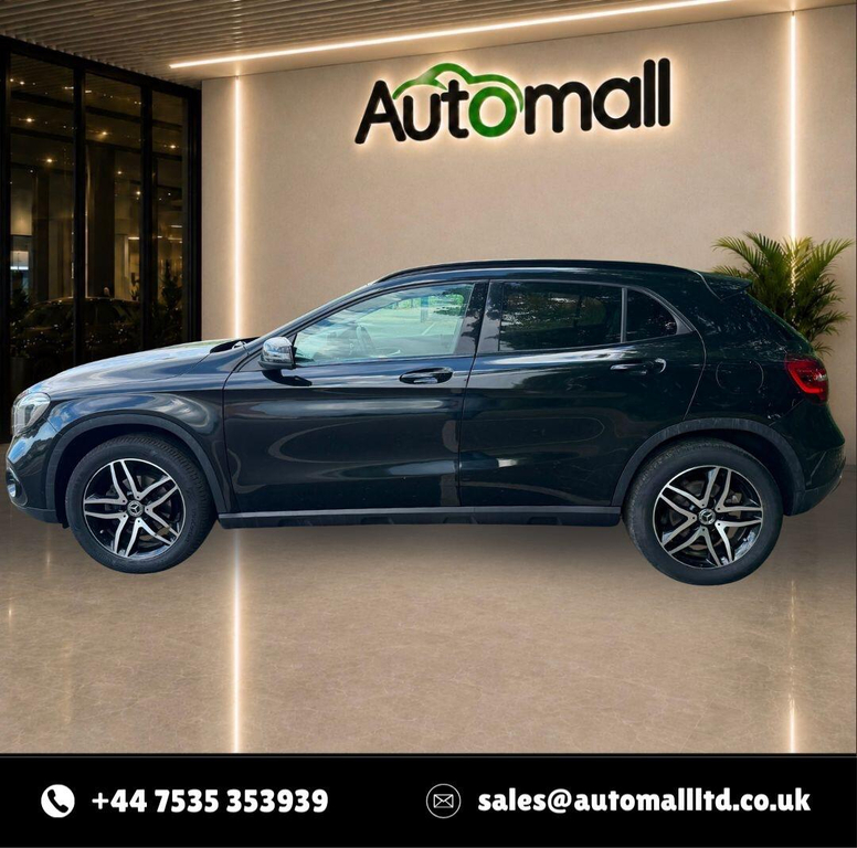 Mercedes-Benz GLA Class Amg Line Grey #14