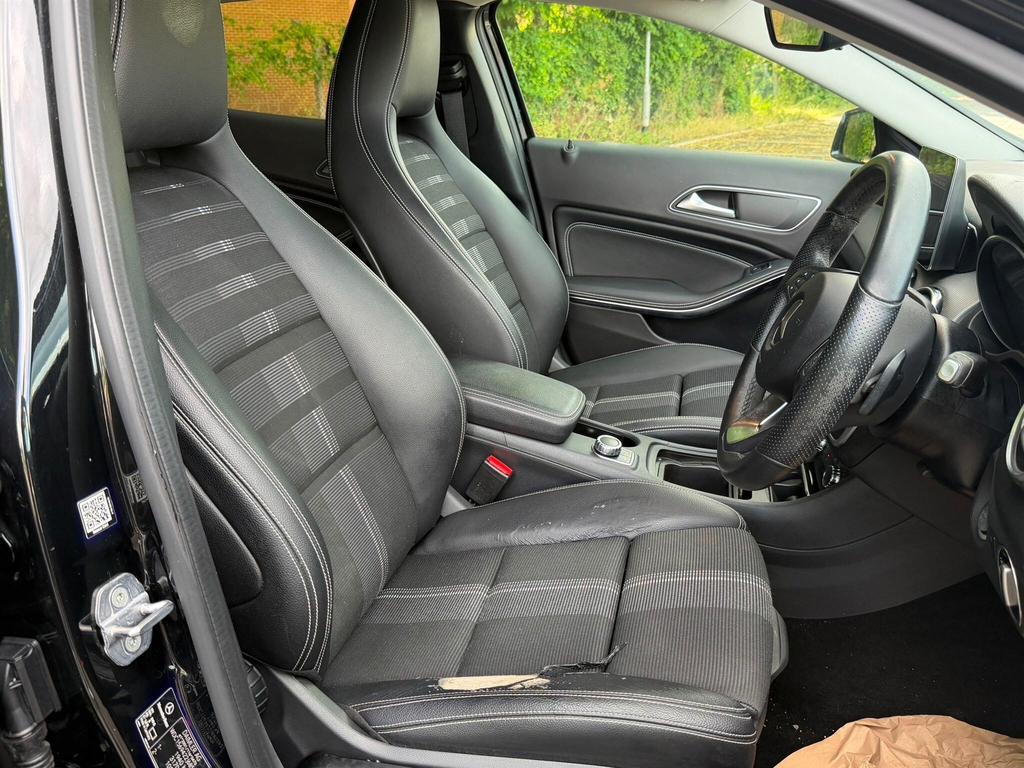 Mercedes-Benz GLA Class Amg Line Grey #21