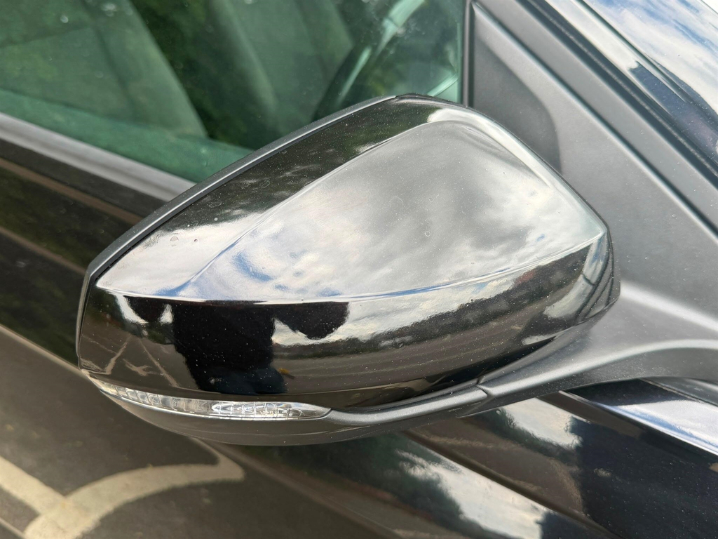 Volkswagen Polo Active Black #45