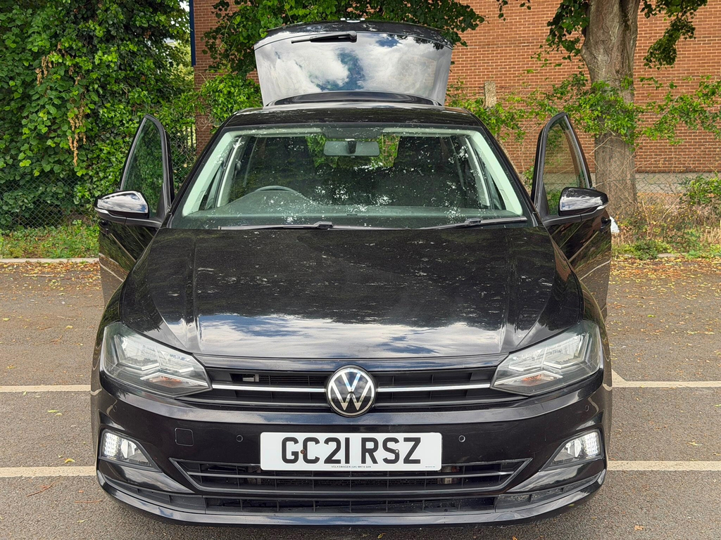 Volkswagen Polo Active Black #9