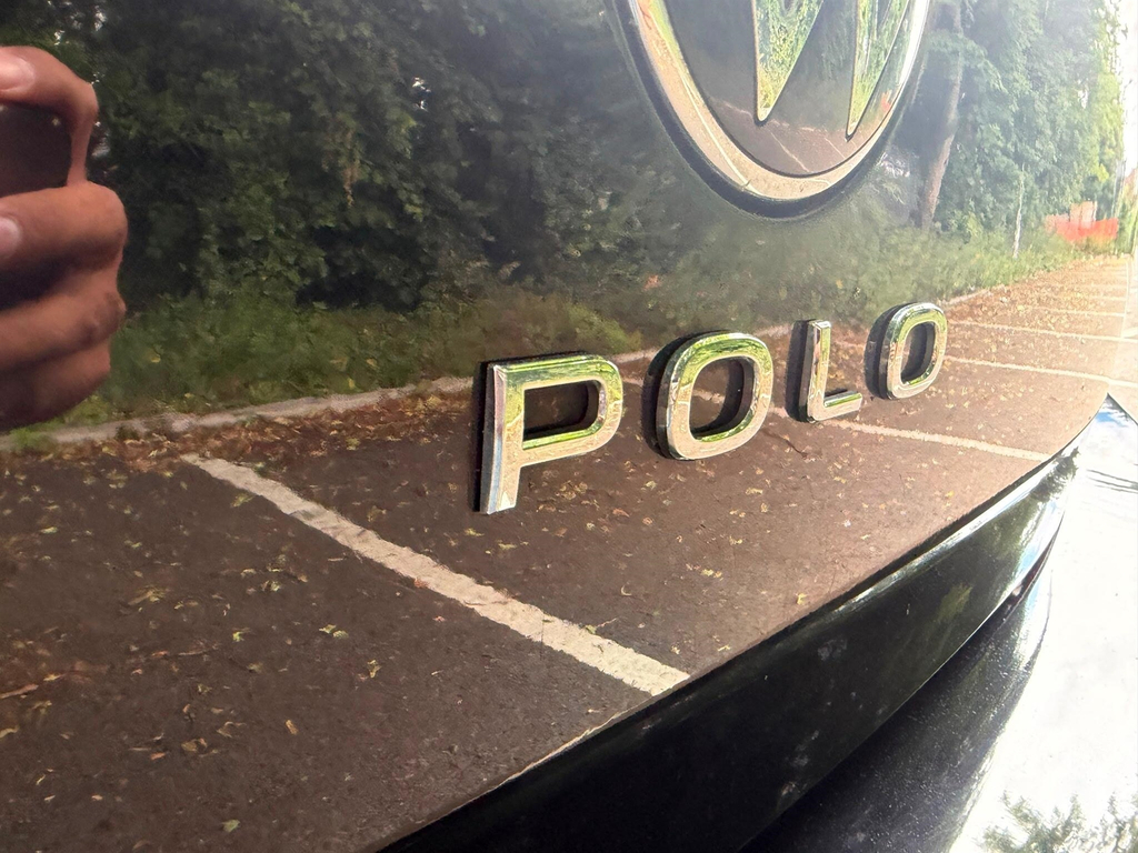 Volkswagen Polo Active Black #54