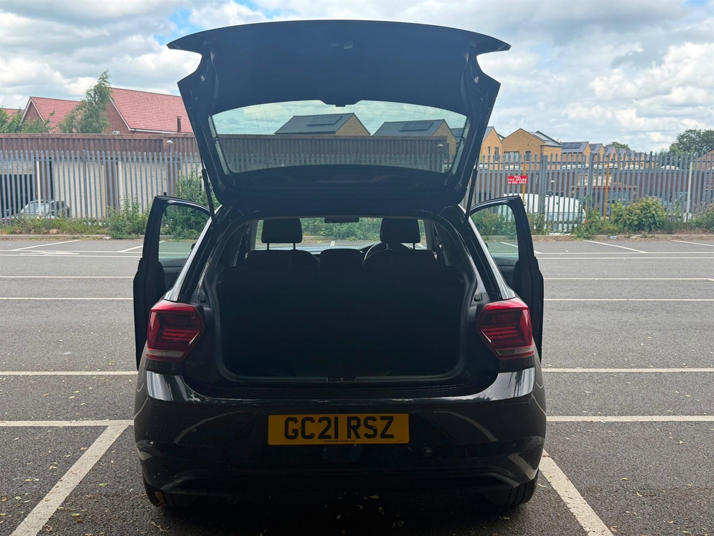 Volkswagen Polo Active Black #58