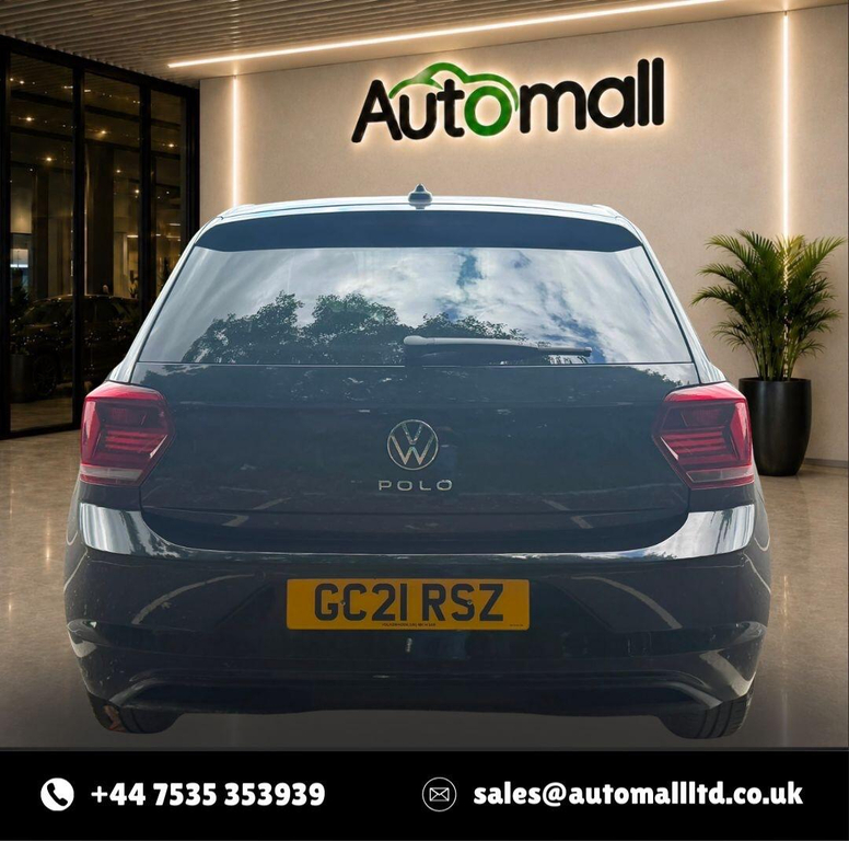 Volkswagen Polo Active Black #15
