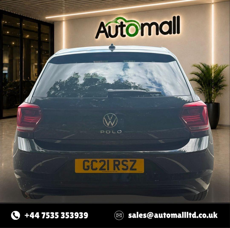Volkswagen Polo Active Black #14
