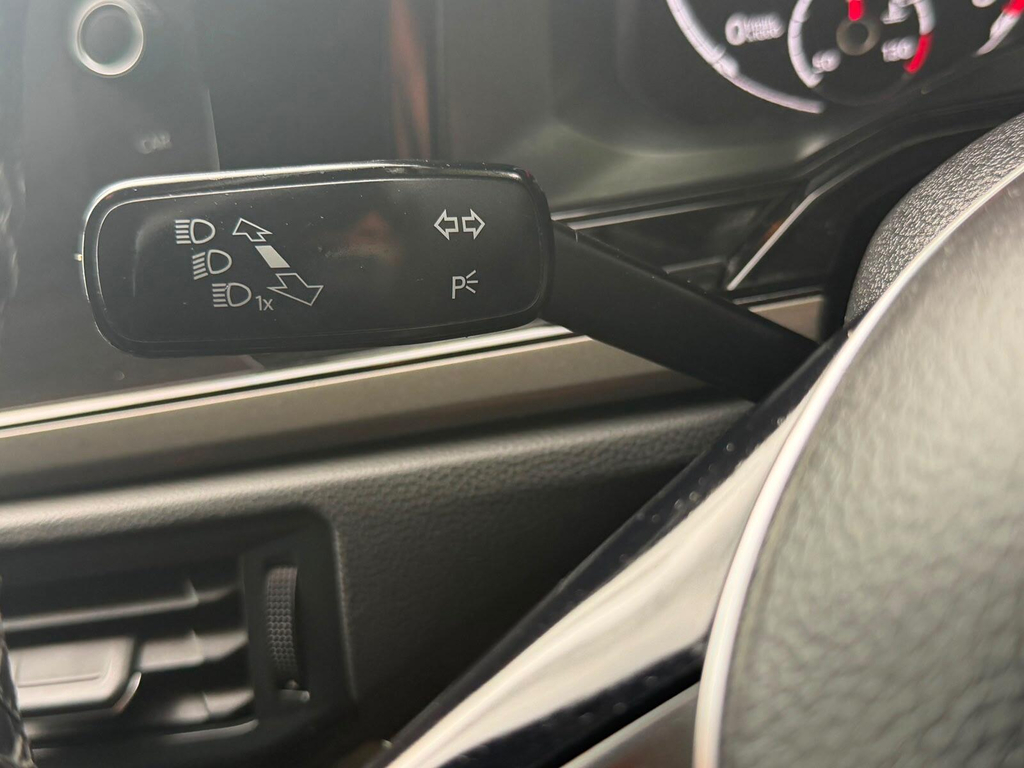Volkswagen Polo Active Black #27