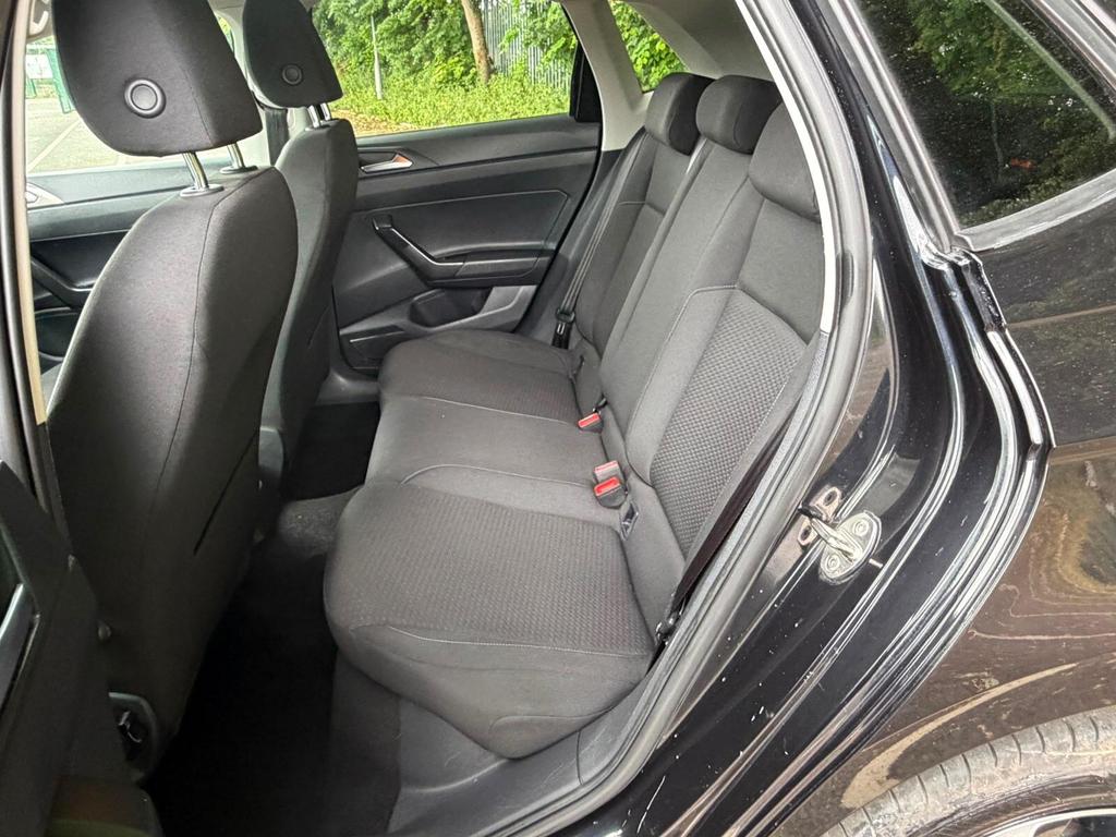 Volkswagen Polo Active Black #25