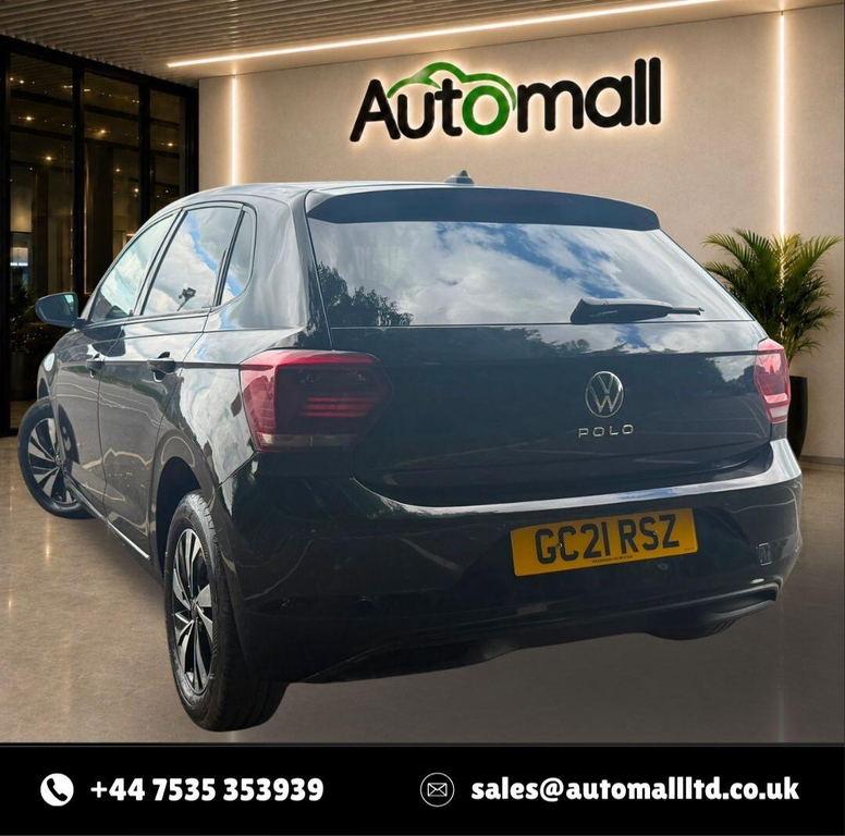 Volkswagen Polo Active Black #11