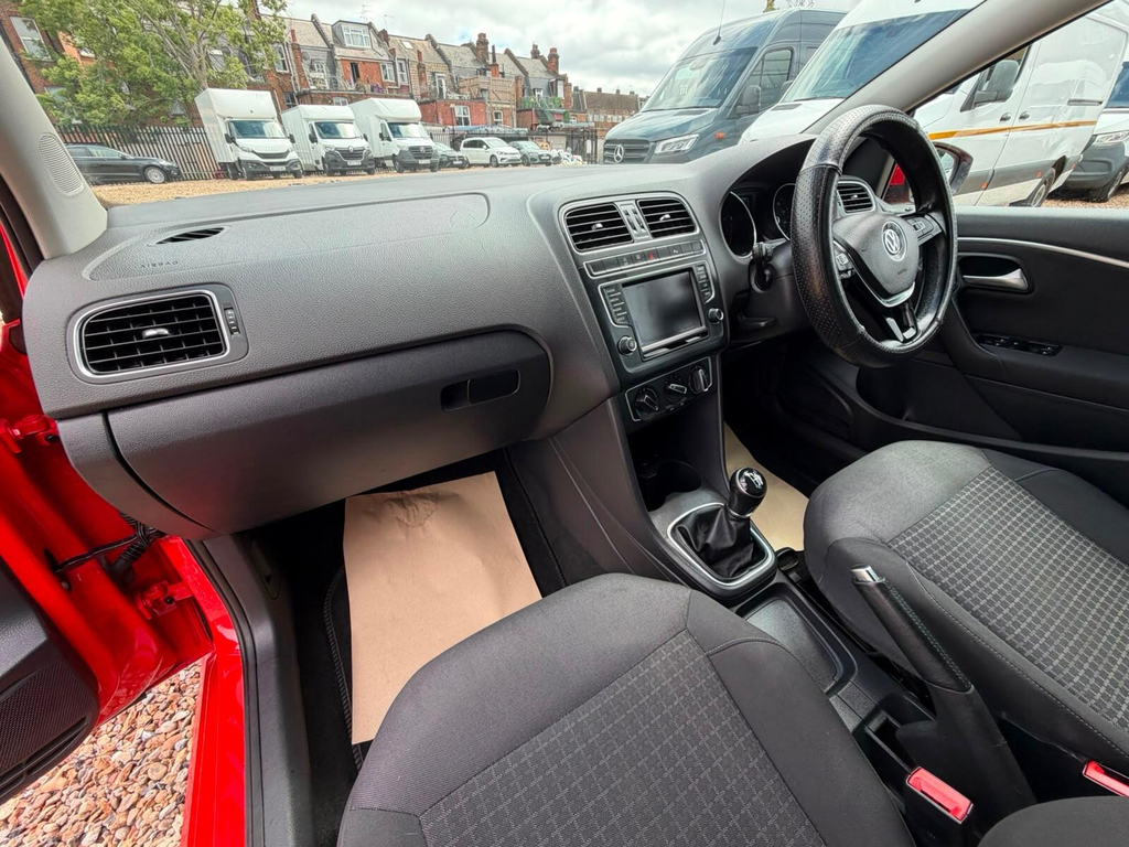 Volkswagen Polo Hatchback Silver #21