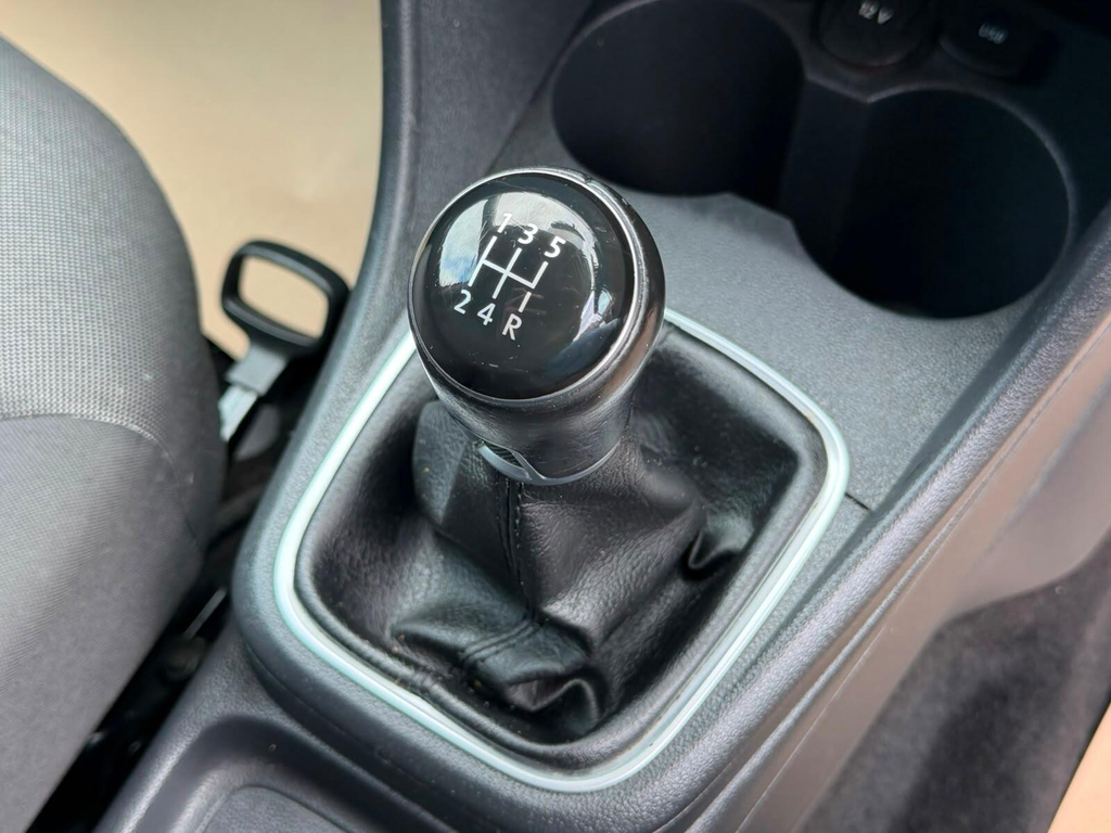 Volkswagen Polo Hatchback Silver #17