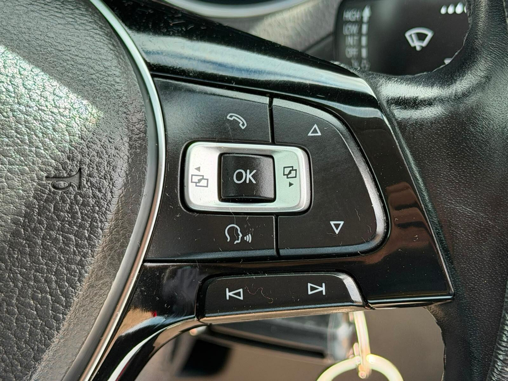Volkswagen Polo Hatchback Silver #38