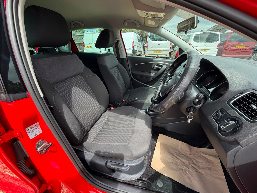 Volkswagen Polo Hatchback Silver #25