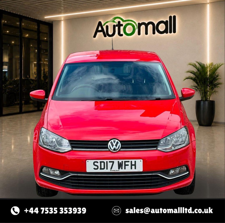 Volkswagen Polo Hatchback Red #2