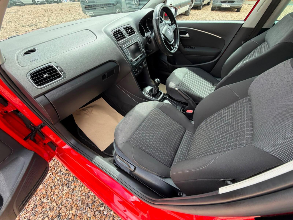 Volkswagen Polo Hatchback Silver #71
