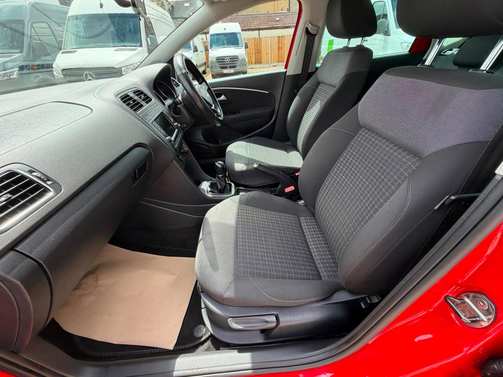 Volkswagen Polo Hatchback Silver #69