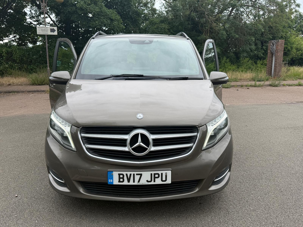 Mercedes-Benz V Class 2.2 V250d Amg Line Black #8
