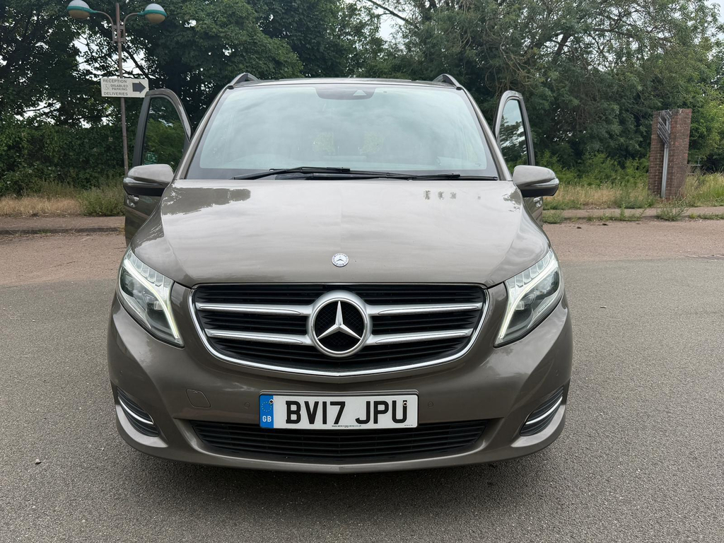 Mercedes-Benz V Class 2.2 V250d Amg Line Black #7