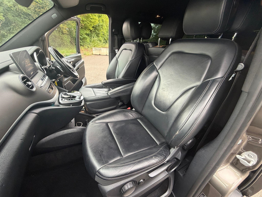 Mercedes-Benz V Class 2.2 V250d Amg Line Black #56