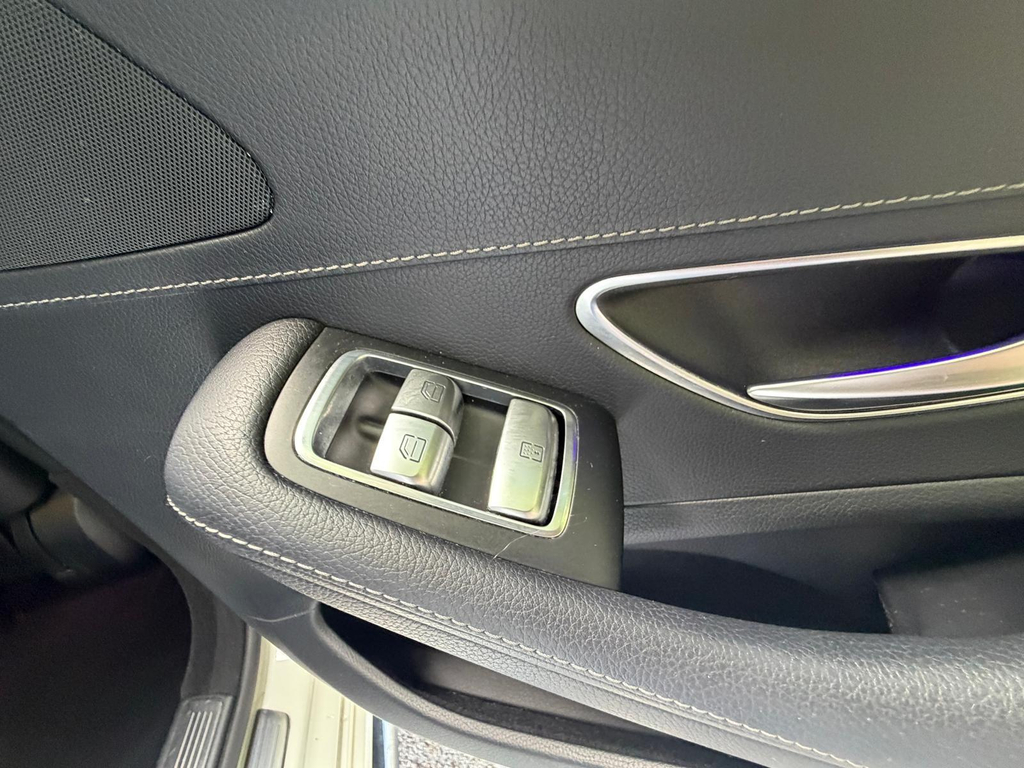 Mercedes-Benz S Class Reserve For 99...S350 Bluetec Silver #35