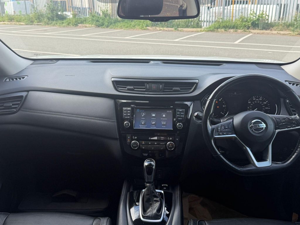 Nissan X-Trail 1.7 Dci Tekna Cvt Euro 6 Ss White #2
