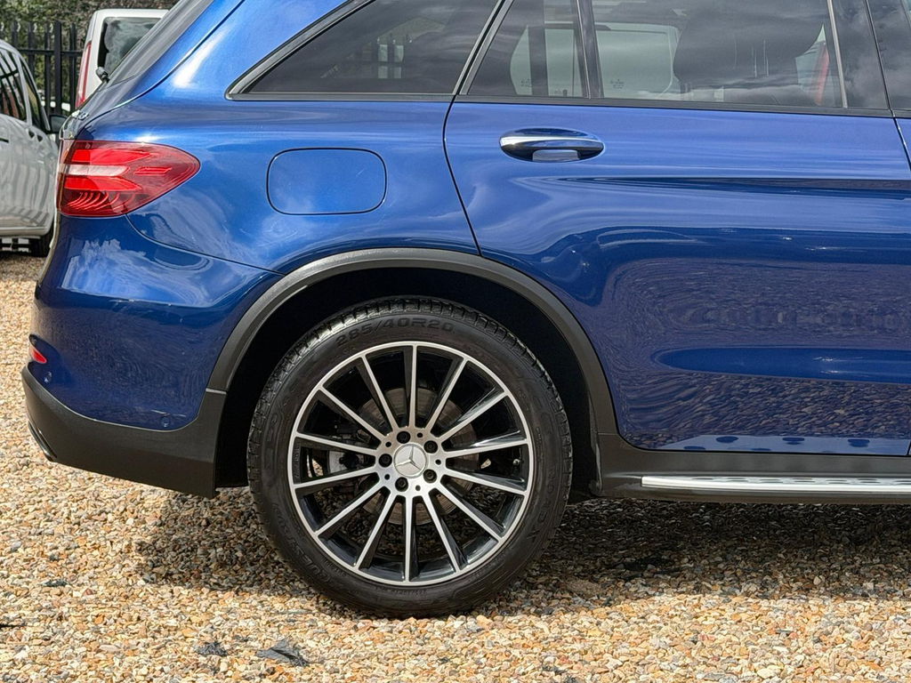 Mercedes-Benz GLC Class Glc 220 D 4Matic Se Executive Black #54