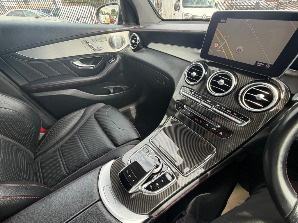 Mercedes-Benz GLC Class Glc 220 D 4Matic Se Executive Black #20