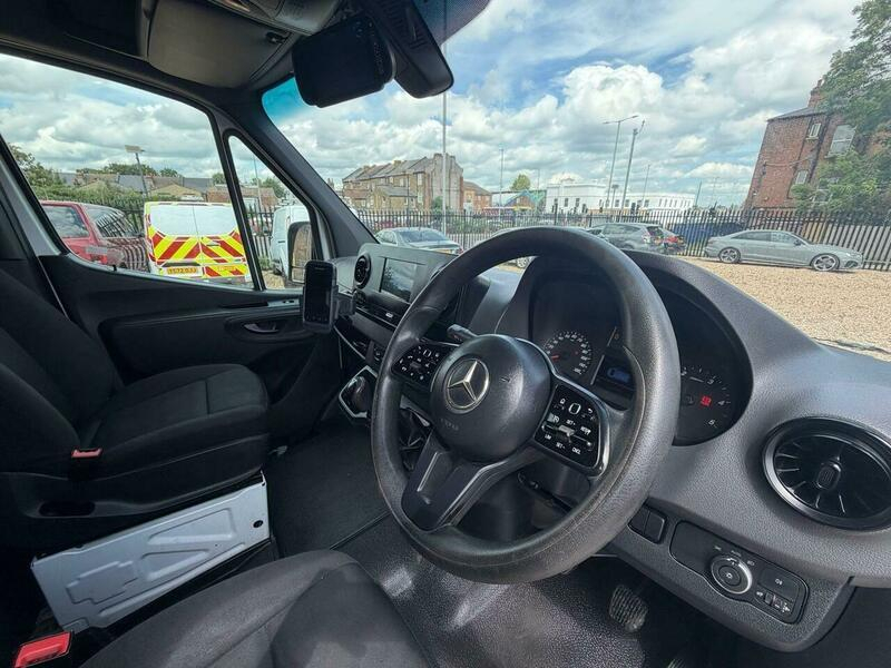 Mercedes-Benz Sprinter 2.1 Cdi Rwd L1 White #15