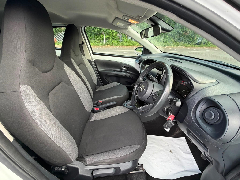 Toyota Aygo X  #23