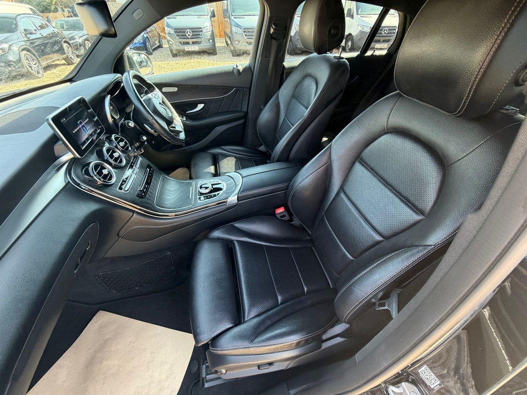 Mercedes-Benz GLC Class Glc 220D 4Matic Amg Night Edition 9G-tronic Black #69