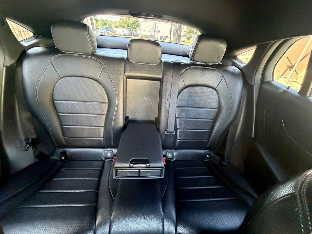 Mercedes-Benz GLC Class Glc 220D 4Matic Amg Night Edition 9G-tronic Black #24