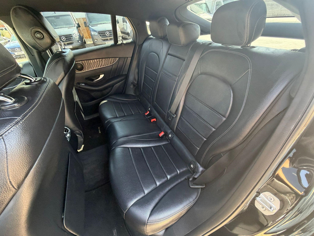 Mercedes-Benz GLC Class Glc 220D 4Matic Amg Night Edition 9G-tronic Black #26
