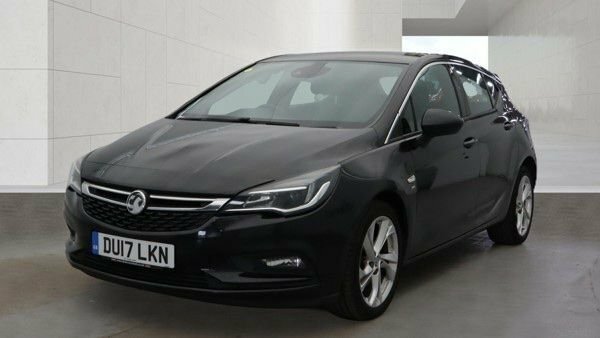 Vauxhall Astra Cdti Blueinjection Sri Nav DU17LKN Black #2