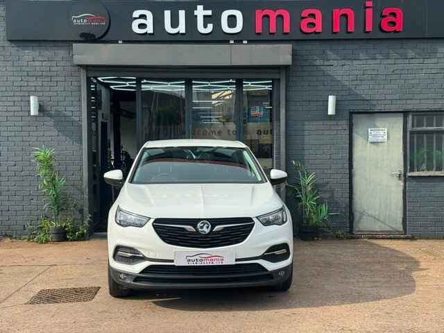 Vauxhall Grandland X Turbo Se Suv BK68TVJ White #2