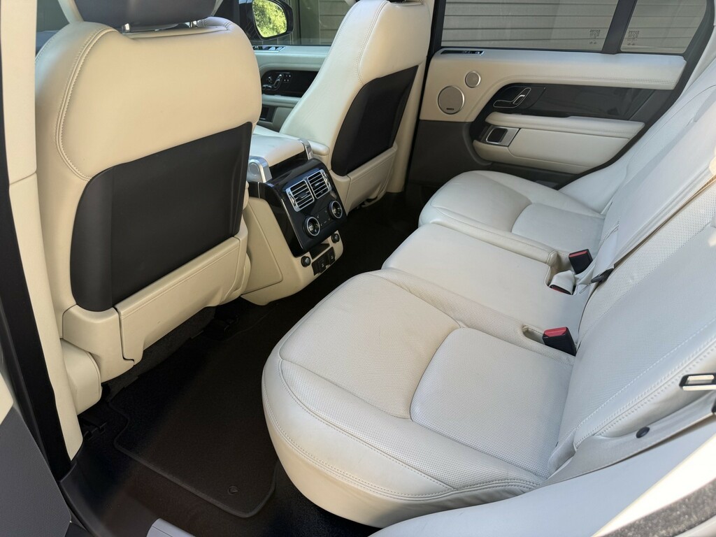 Land Rover Range Rover 4.4 Sd V8 Vogue Se Black #4