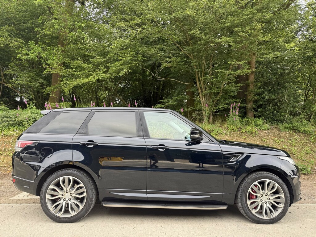 Land Rover Range Rover Sport 4.4 Sd V8 Dynamic Black #2