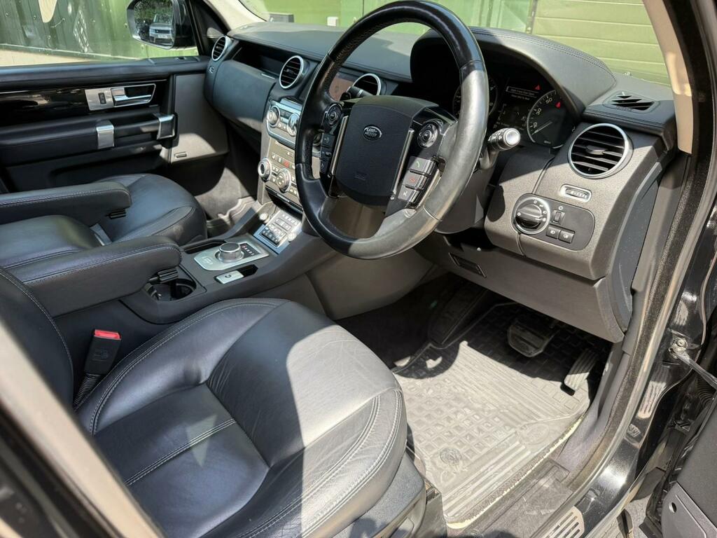 Land Rover Discovery 4 3.0 Sd V6 Landmark Black