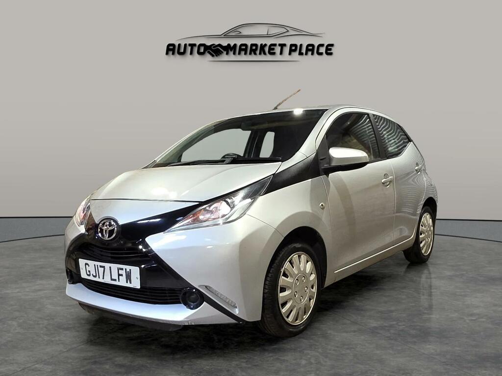 Toyota Aygo 1.0 Vvt-i X-play Euro 6 GJ17LFW Silver #6