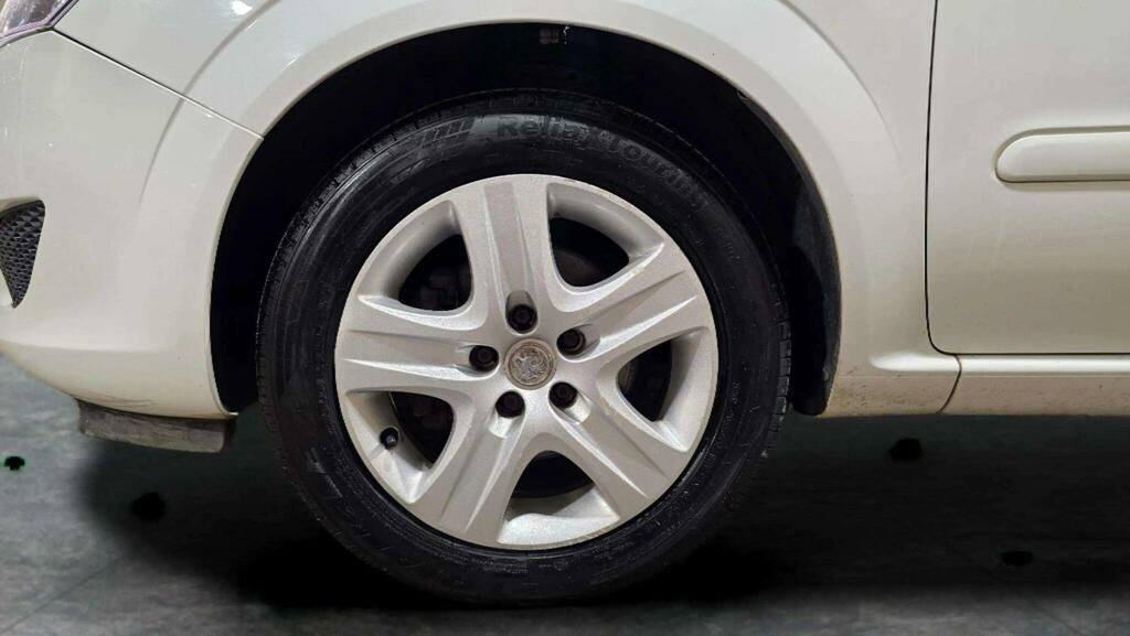 Vauxhall Zafira Design Silver #34