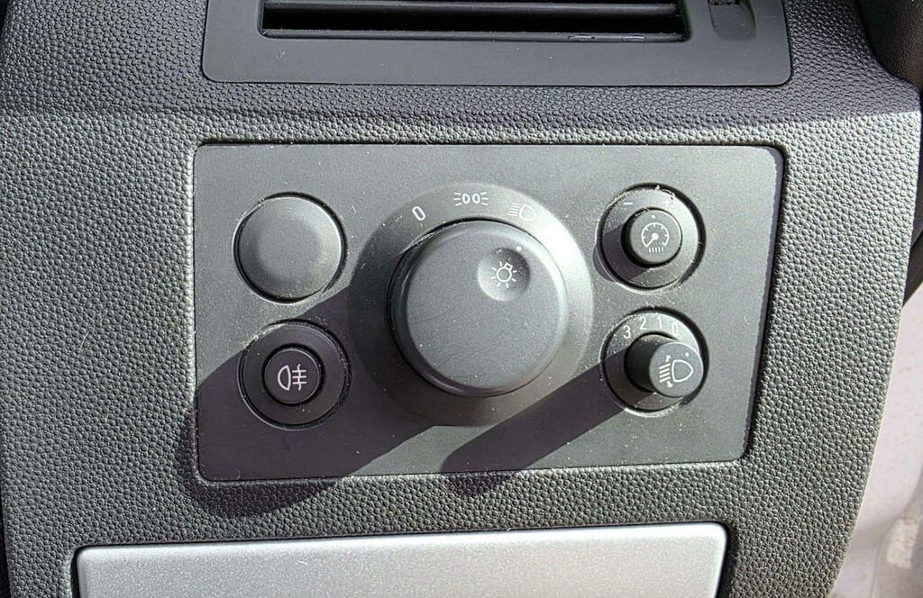 Vauxhall Zafira Design Silver #29