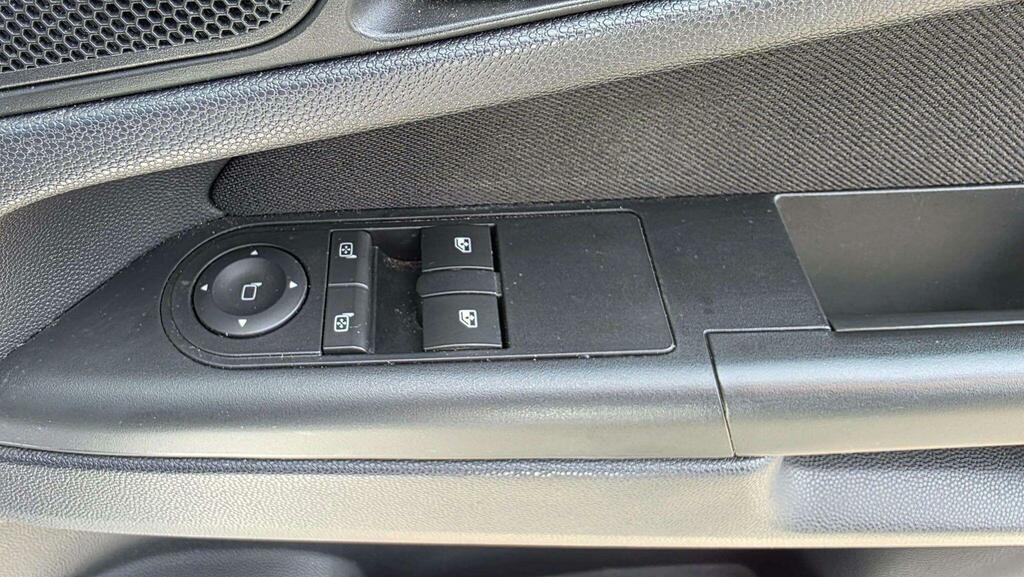 Vauxhall Zafira Design Silver #28