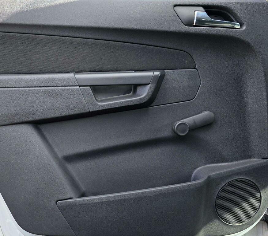 Vauxhall Zafira Design Silver #31