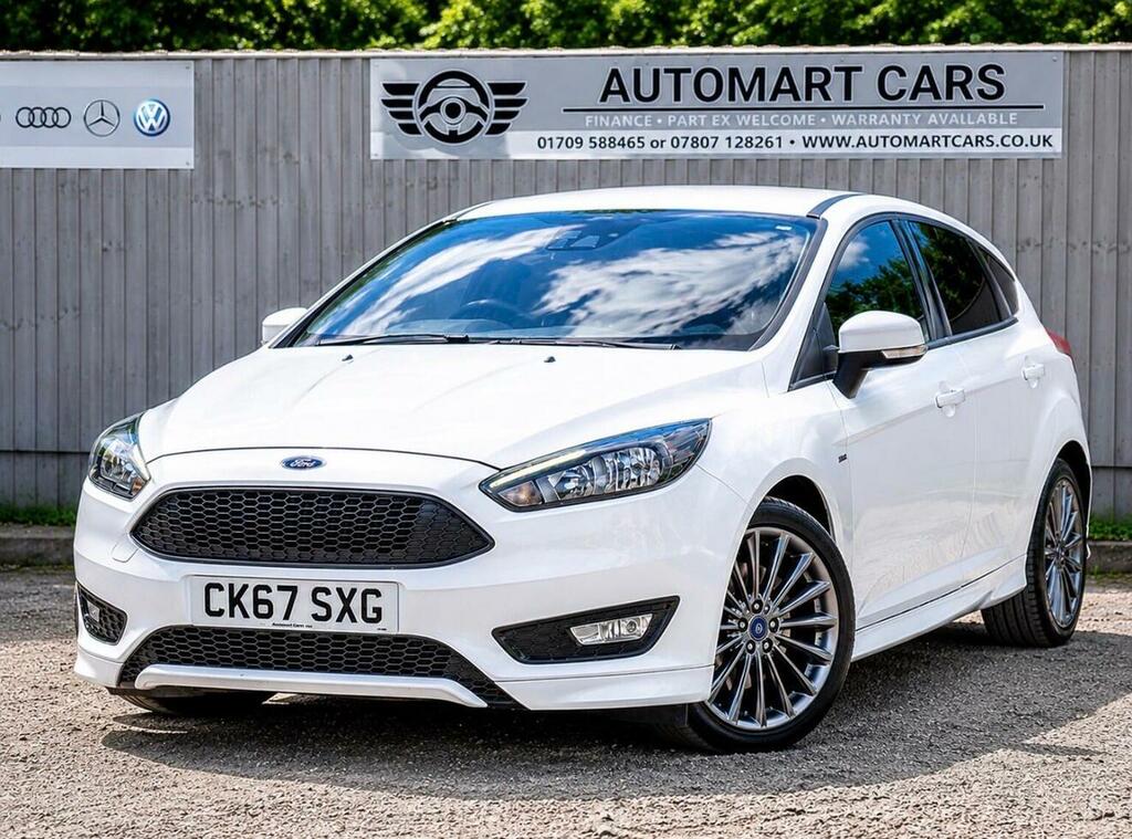 Ford Focus Hatchback 1.5 Tdci St-line Euro 6 Ss 2018 CK67SXG White #3