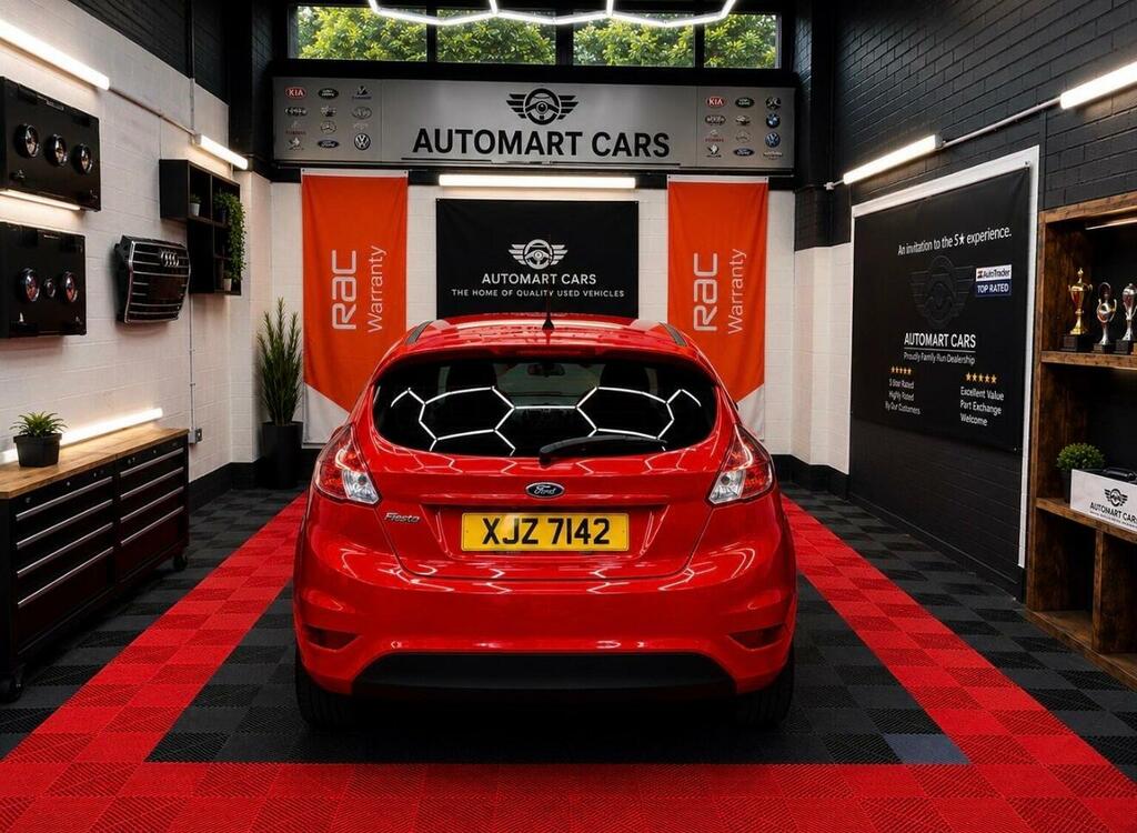 Ford Fiesta Hatchback 1.25 Zetec Euro 6 201565 XJZ7142 Red #5