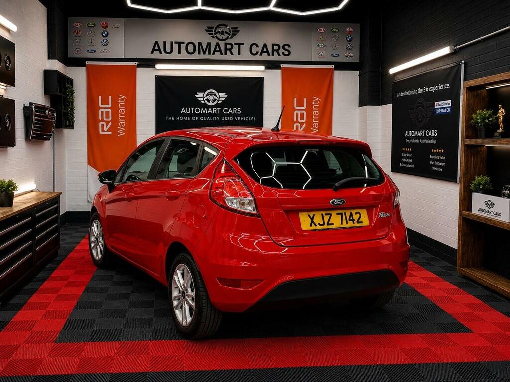 Ford Fiesta Hatchback 1.25 Zetec Euro 6 201565 XJZ7142 Red #4