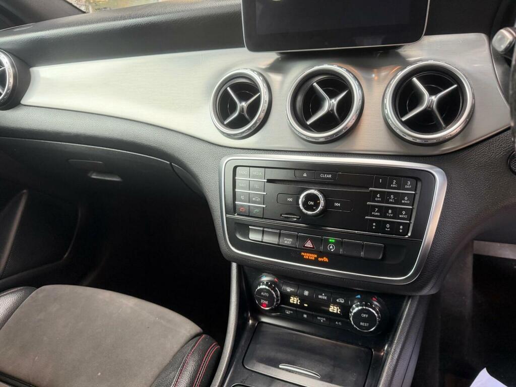 Mercedes-Benz GLA Class Suv White #9