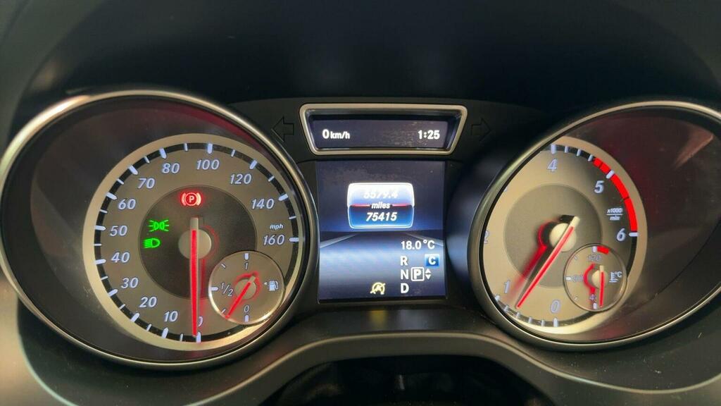 Mercedes-Benz GLA Class 2.1 Gla200d Amg Line 7G-dct Euro 6 Ss Blue #4